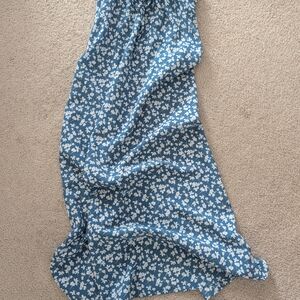 Chic Floral Maxi Skirt in Blue